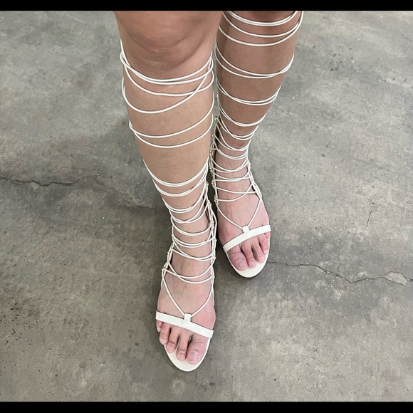 Super cute Leather gladiator sandals practically brand new with box - Picture 3 of 5